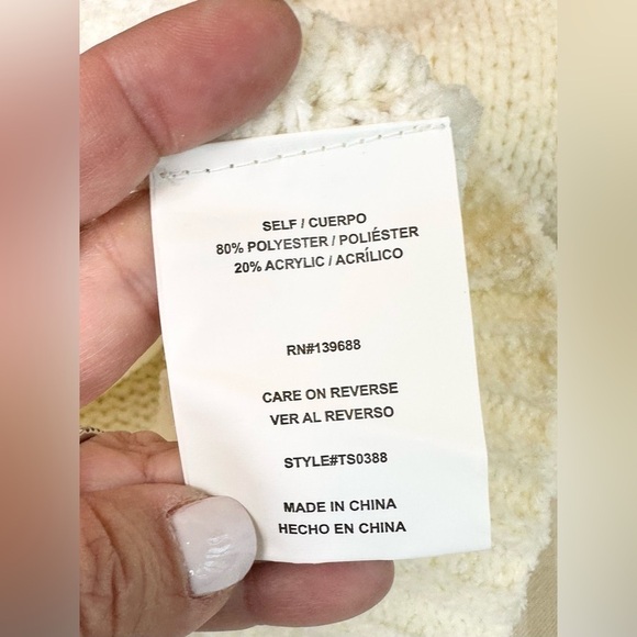 Skylar & Jade Cowl Neck Sweater in Cream Size Medium - Picture 5 of 8